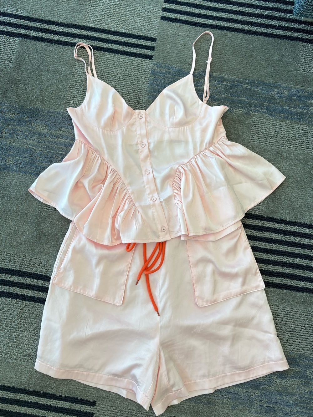 Allina Liu set